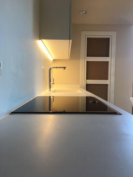 Reforma de cocina en Sant Cugat. Encimera Solid Surface