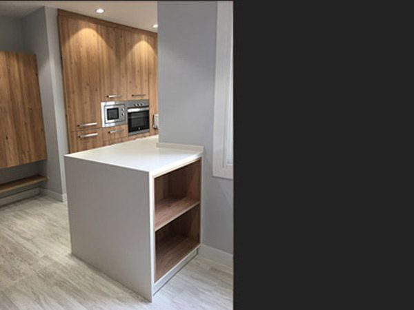Reforma de cocina de madera Barcelona - Contemporánea