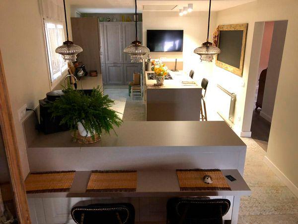 Reforma de cocina en Montcada i Reixac - mobiliario italiano para un toque vintage - Contemporánea