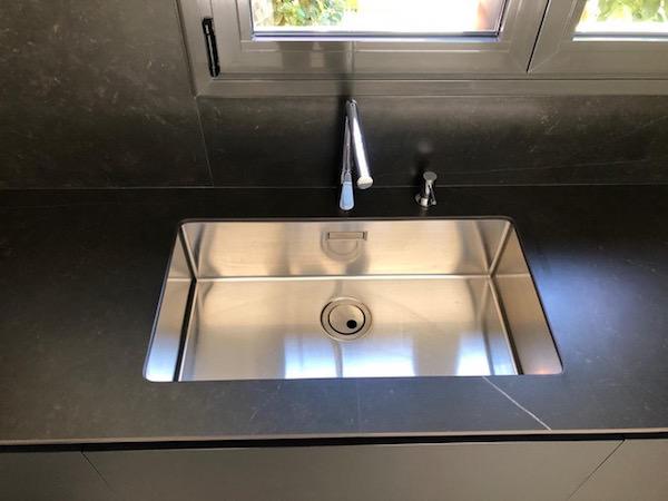 Reforma de cocina y baño en Cardedeu color e innovación - Contemporánea