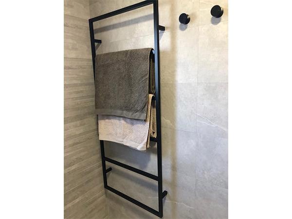 Reforma de cocina y baño en Cardedeu color e innovación - Contemporánea