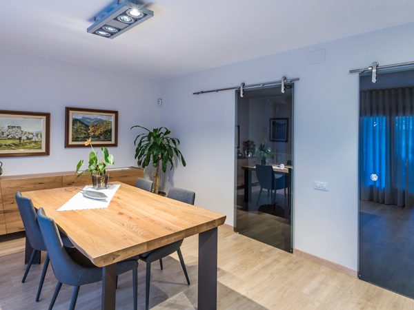 Reforma integral Granollers, puertas correderas de cristal