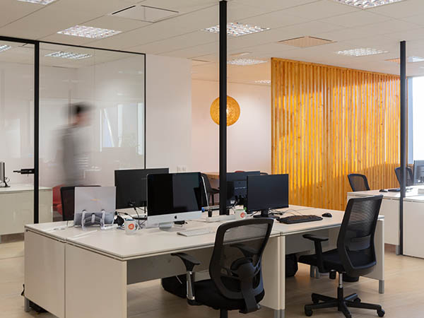 Reforma oficinas Barcelona, estudio arquitectura Contemporánea Granollers